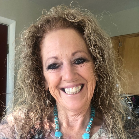 Meet your Posher, Rita - Picture 1 of 1